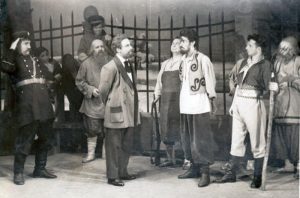 Масова сцена с Иван Чаушев от постановката "Танцьорката"